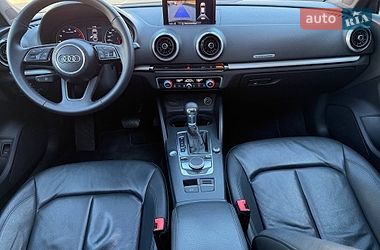 Седан Audi A3 2016 в Коломиї