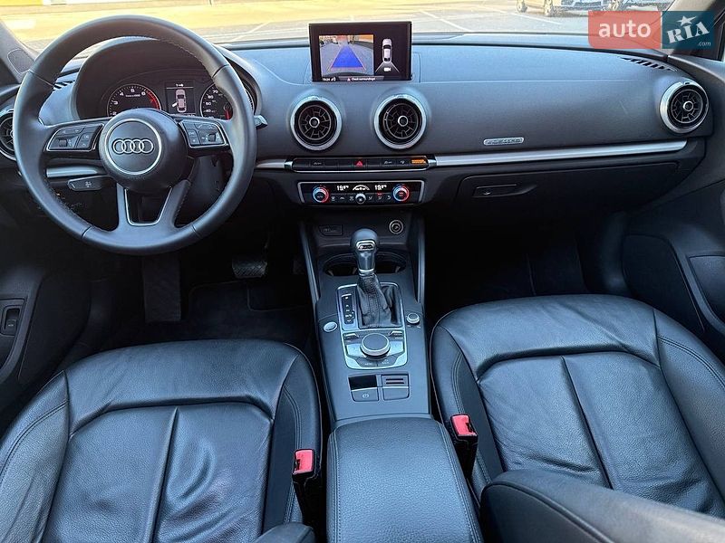 Седан Audi A3 2016 в Коломиї