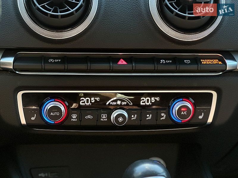 Седан Audi A3 2018 в Львове
