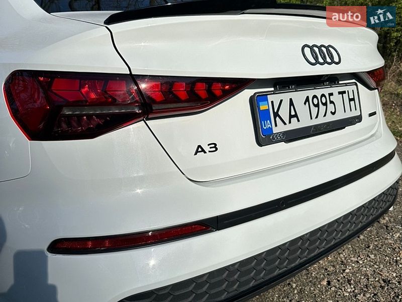 Седан Audi A3 2024 в Киеве