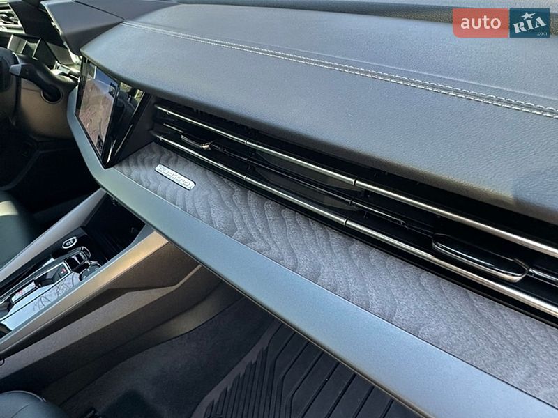 Седан Audi A3 2024 в Киеве
