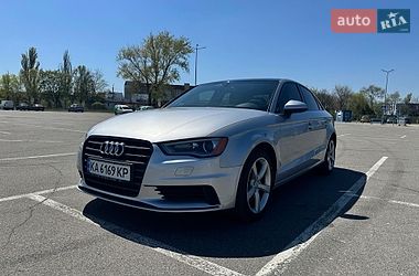 Седан Audi A3 2015 в Дніпрі