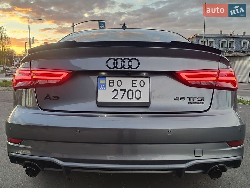 Седан Audi A3 2018 в Виннице