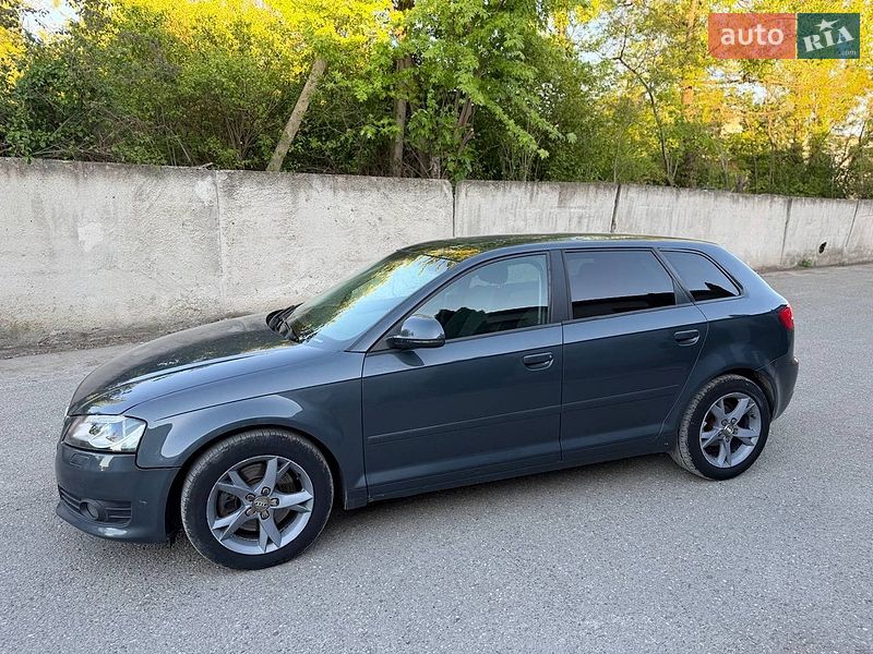 Хэтчбек Audi A3 2009 в Виноградове