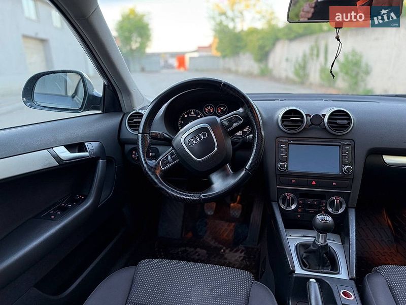 Хэтчбек Audi A3 2009 в Виноградове