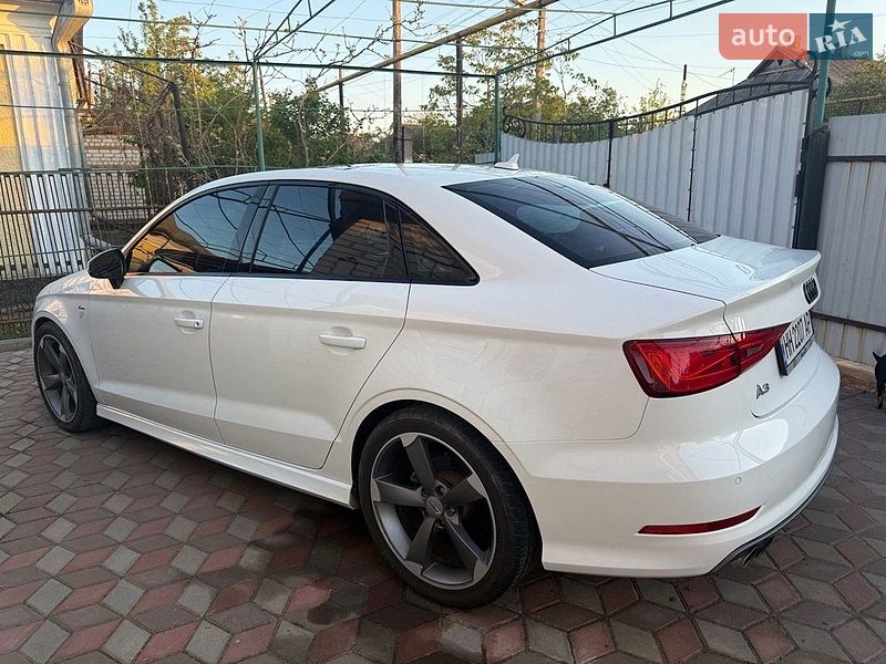 Седан Audi A3 2016 в Подольске