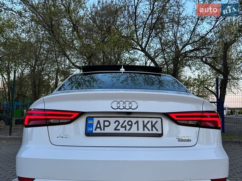 Седан Audi A3 2017 в Запоріжжі