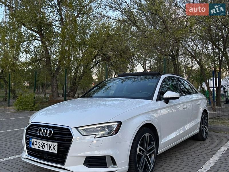Седан Audi A3 2017 в Запоріжжі