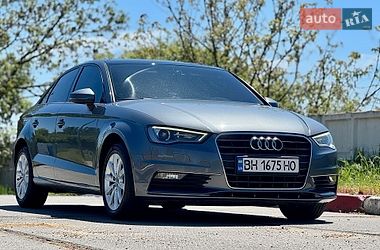 Седан Audi A3 2015 в Одессе