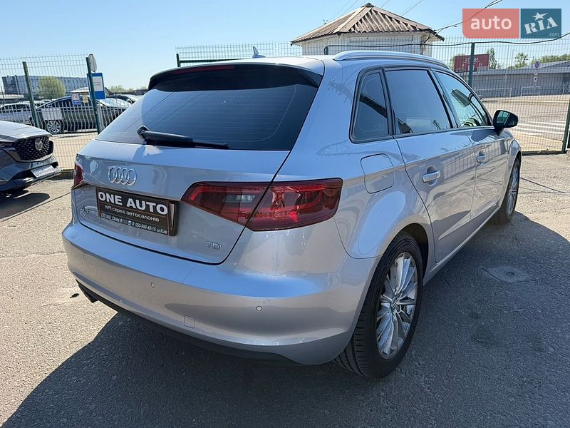 Хетчбек Audi A3 2016 в Києві