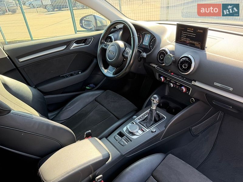 Хетчбек Audi A3 2016 в Києві