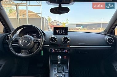 Седан Audi A3 2015 в Білій Церкві