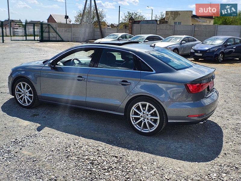 Седан Audi A3 2015 в Ровно