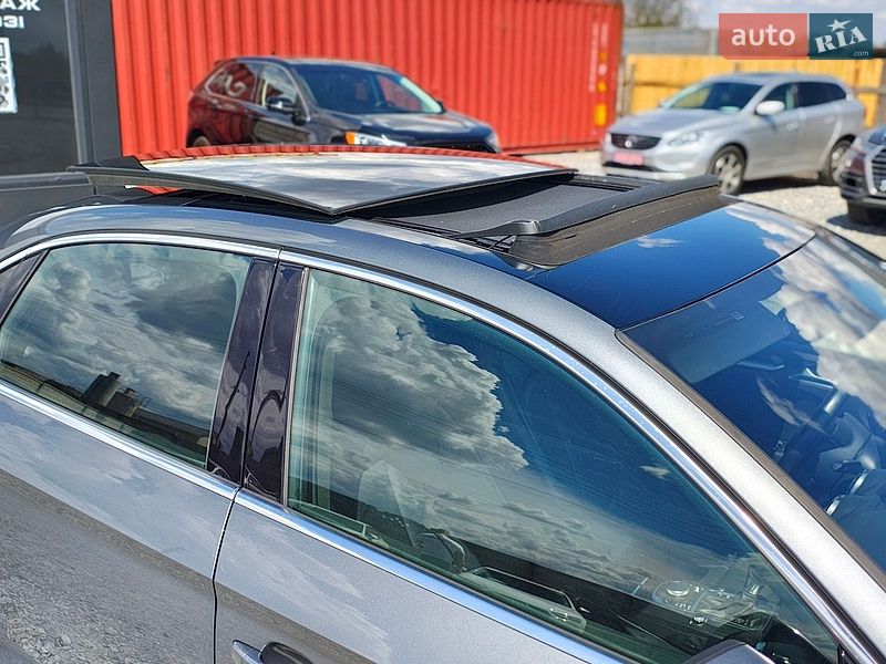 Седан Audi A3 2015 в Ровно