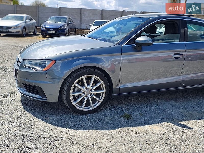 Седан Audi A3 2015 в Ровно