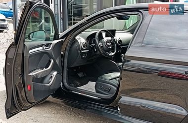 Седан Audi A3 2015 в Луцьку