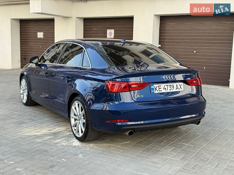 Седан Audi A3 2014 в Днепре