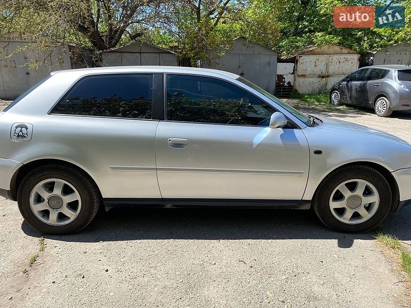 Хетчбек Audi A3 2001 в Одесі