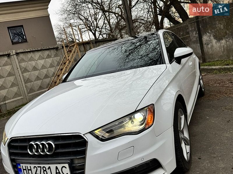 Седан Audi A3 2015 в Одессе