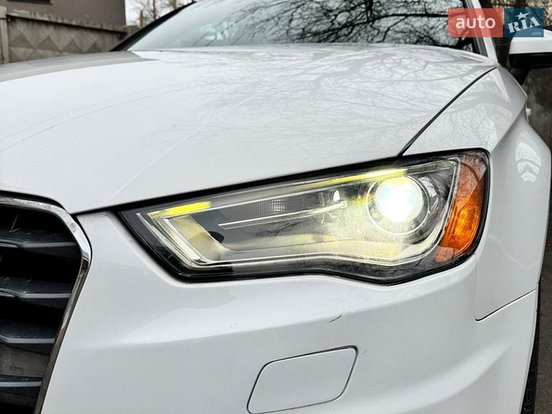Седан Audi A3 2015 в Одессе