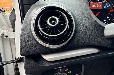 Седан Audi A3 2015 в Одессе