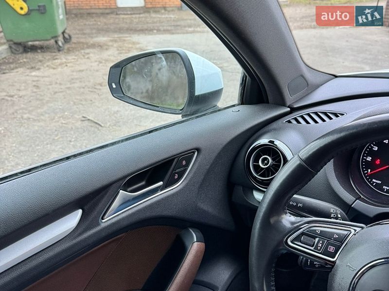 Седан Audi A3 2015 в Одессе
