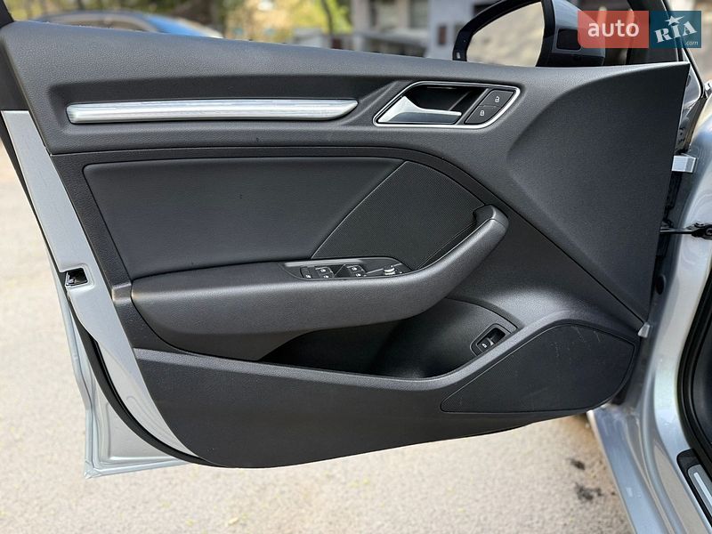 Седан Audi A3 2020 в Киеве
