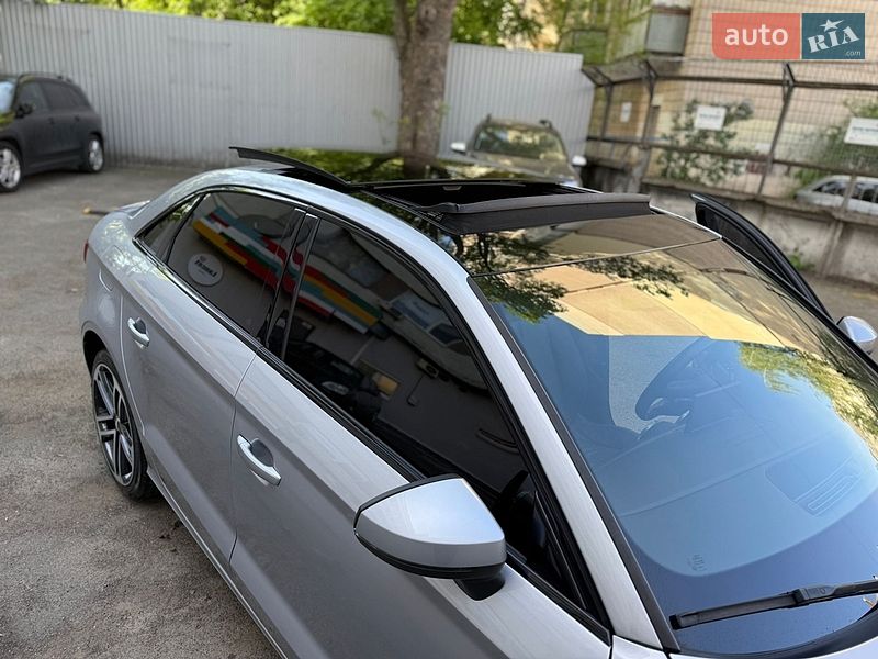 Седан Audi A3 2020 в Киеве