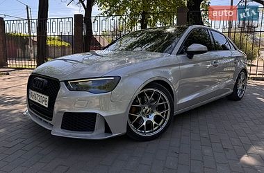 Седан Audi A3 2015 в Кам'янському