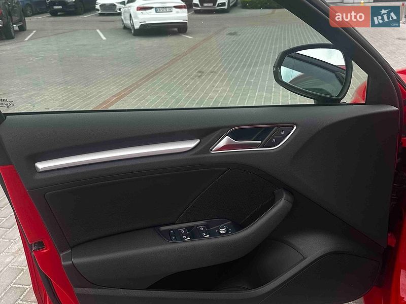 Седан Audi A3 2016 в Киеве