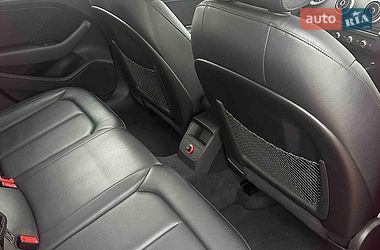 Седан Audi A3 2016 в Киеве