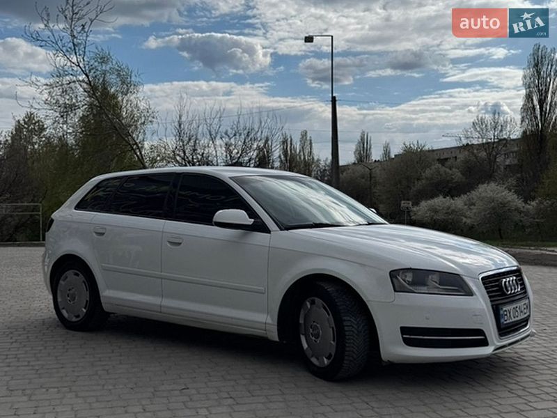 Хетчбек Audi A3 2012 в Кам'янець-Подільському