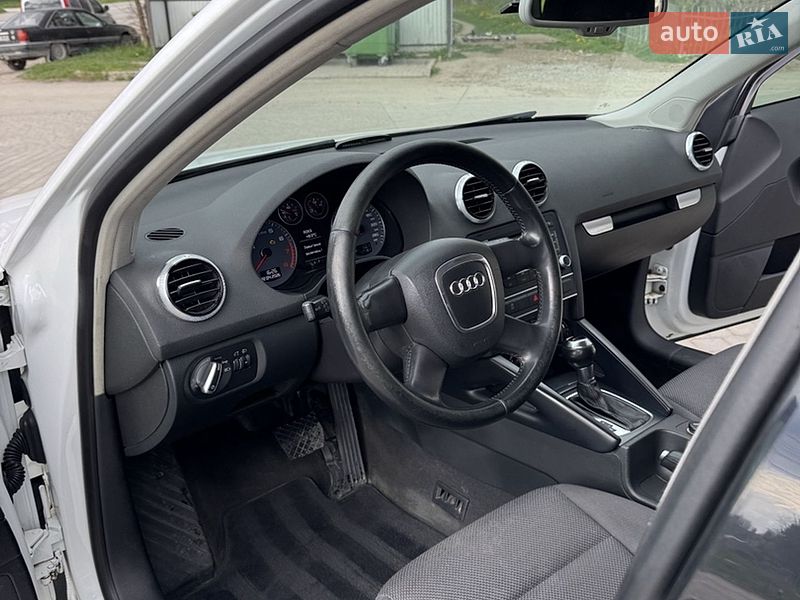 Хетчбек Audi A3 2012 в Кам'янець-Подільському