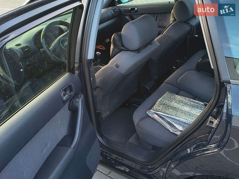 Хэтчбек Audi A3 2001 в Славуте