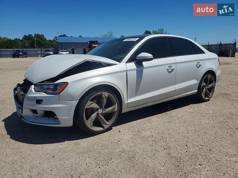 Седан Audi A3 2016 в Сумах