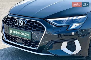 Хэтчбек Audi A3 2021 в Киеве