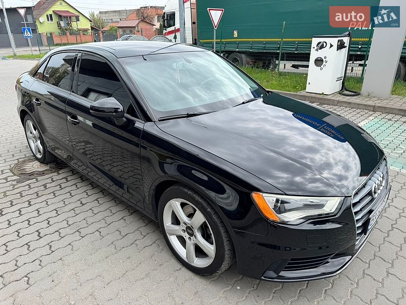 Седан Audi A3 2014 в Хмельницком