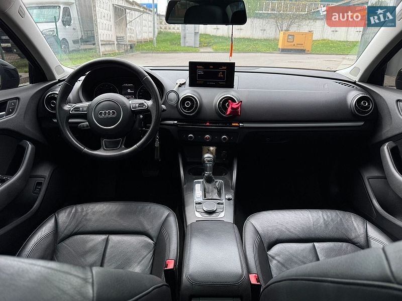 Седан Audi A3 2014 в Хмельницком