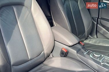 Седан Audi A3 2016 в Киеве