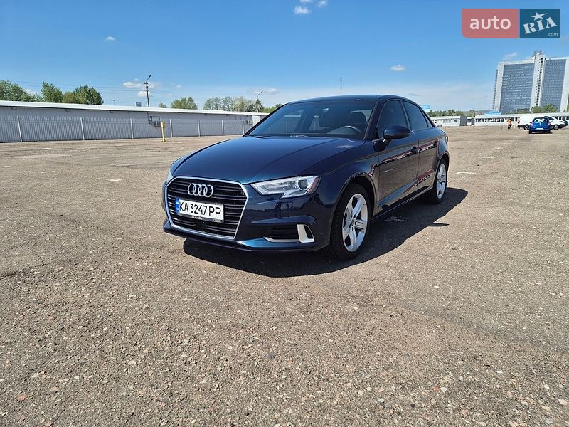 Седан Audi A3 2017 в Киеве