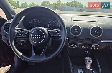Седан Audi A3 2017 в Киеве