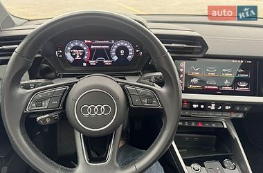 Седан Audi A3 2022 в Чернівцях