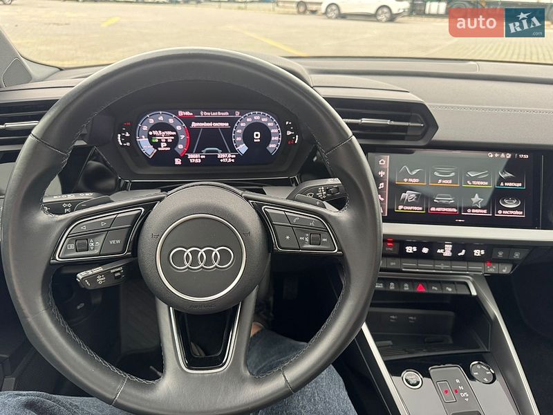 Седан Audi A3 2022 в Чернівцях