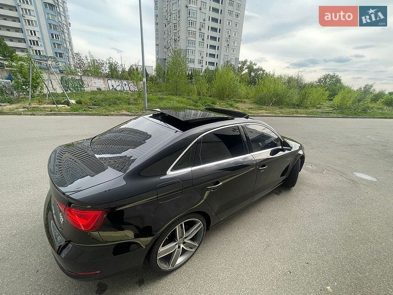 Седан Audi A3 2014 в Киеве