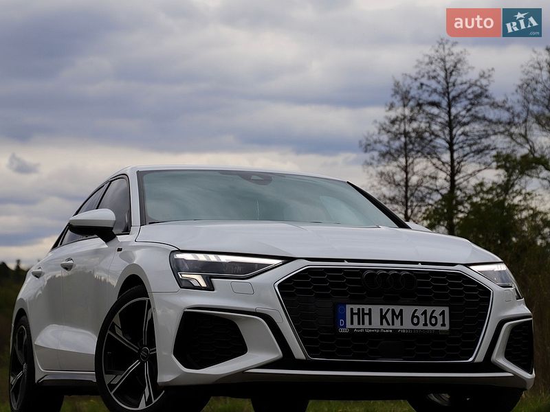Седан Audi A3 2021 в Трускавці