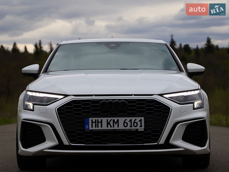 Седан Audi A3 2021 в Трускавці