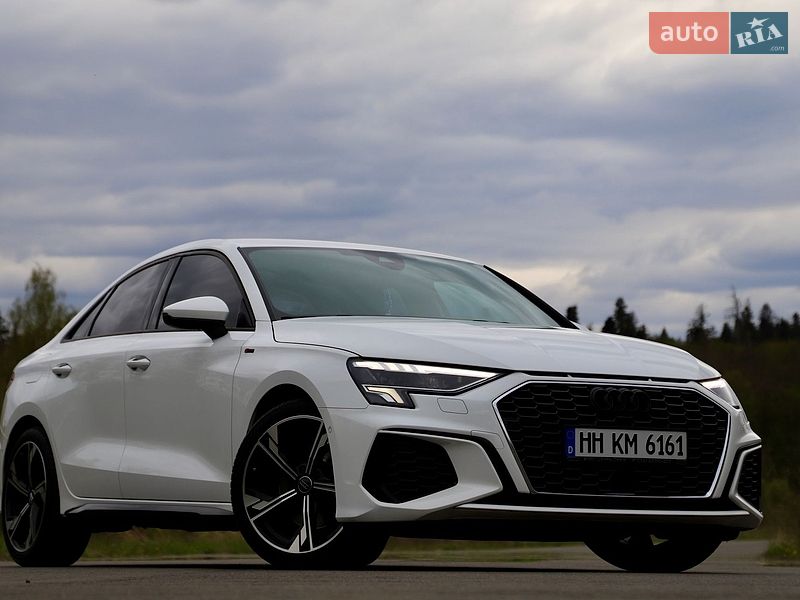Седан Audi A3 2021 в Трускавці