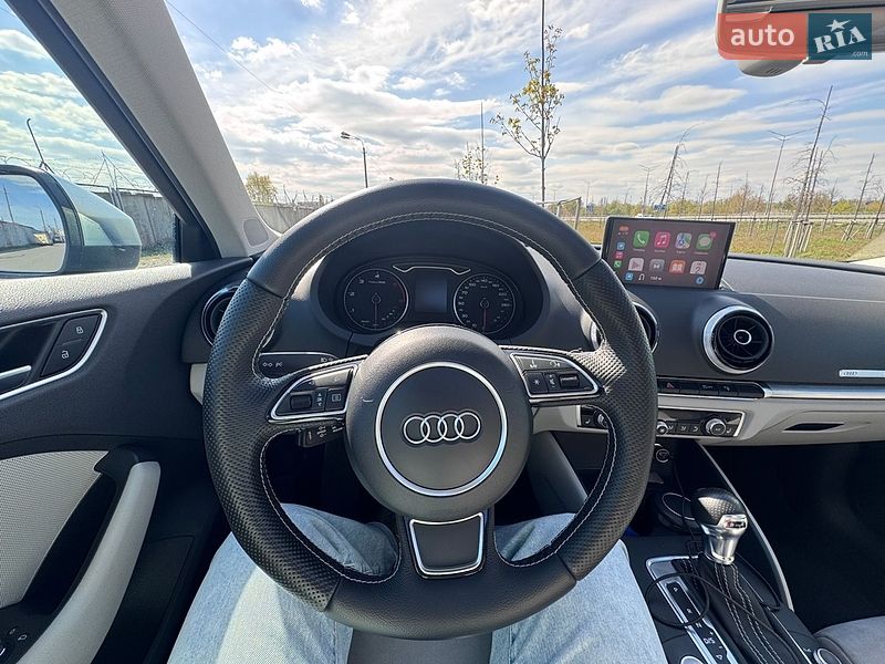 Хэтчбек Audi A3 2016 в Киеве