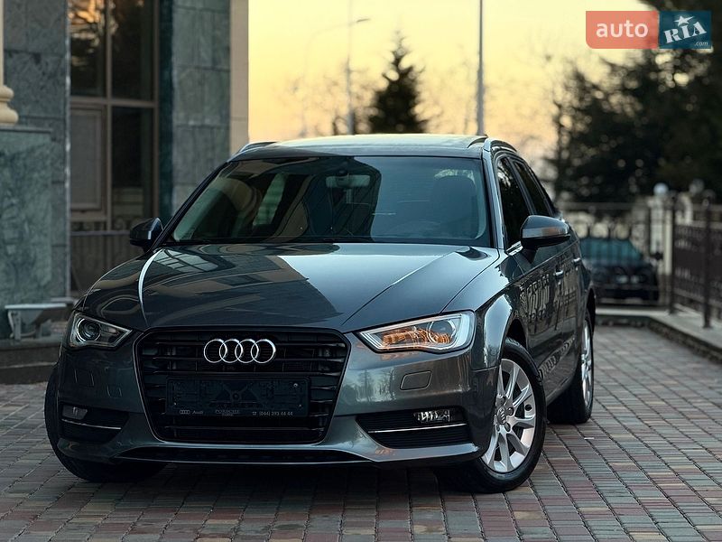 Хетчбек Audi A3 2016 в Одесі