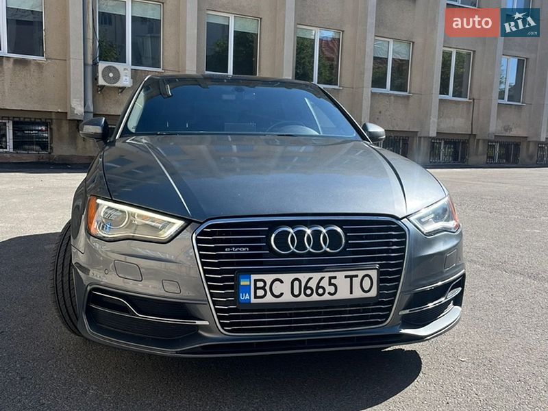 Хетчбек Audi A3 2015 в Львові